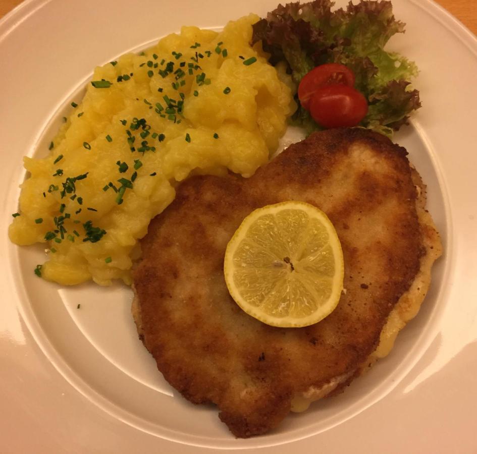 Zenntaler Hof Hotel Neuhof an der Zenn Luaran gambar